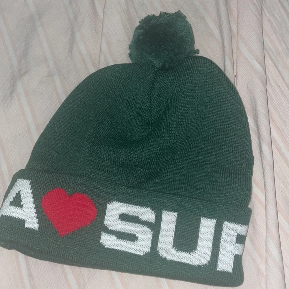 ✨Host Pick✨ Supreme love beanie - Picture 6 of 13